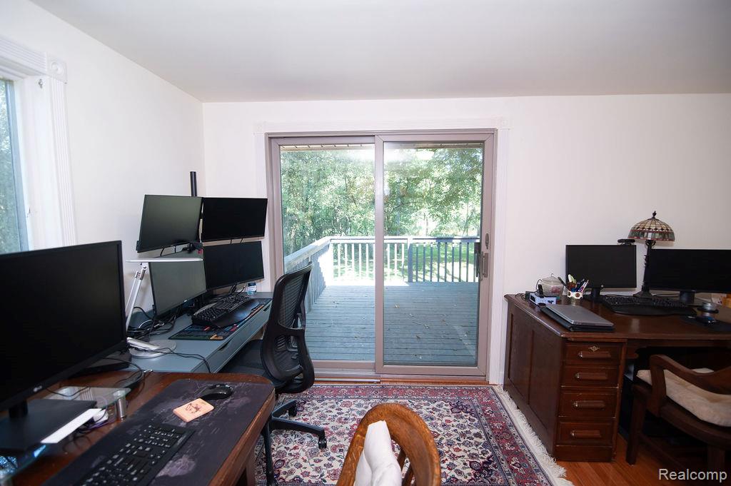 9482 Waterman Drive, Grosse Ile, MI 48138 — Photo 18