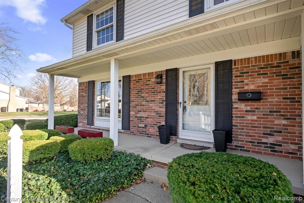19419 Coachwood Road, Riverview, MI 48193 — Photo 4
