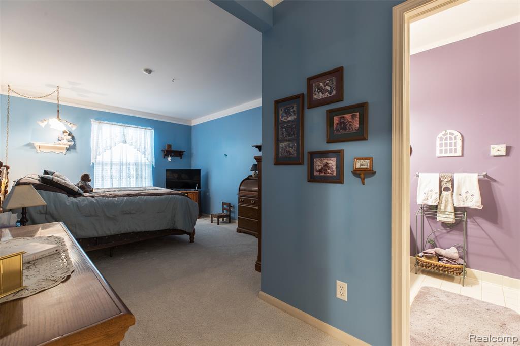1890 Cedar Valley Drive, 38, Canton, MI 48188 — Photo 20