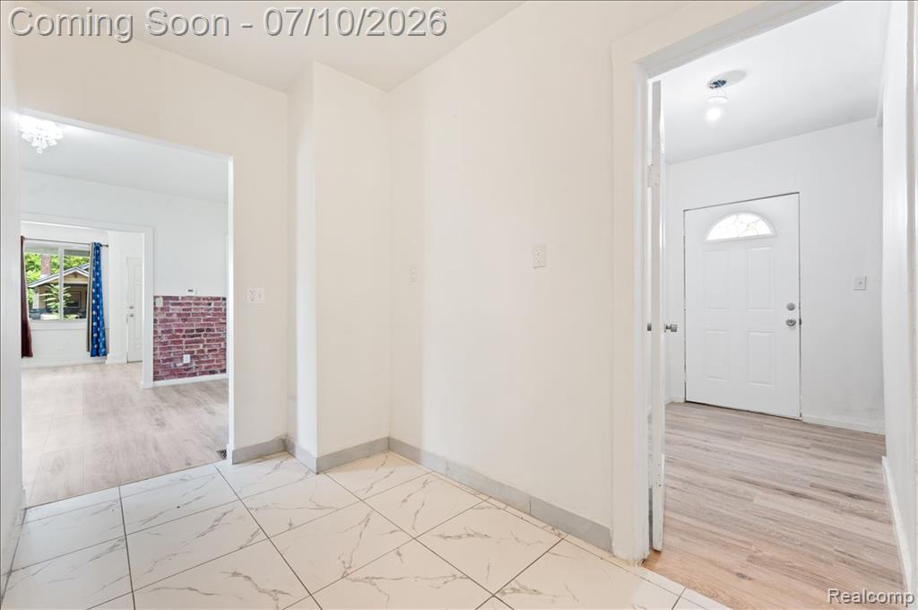 17196 Shields Street, Hamtramck, MI 48212 — Photo 15