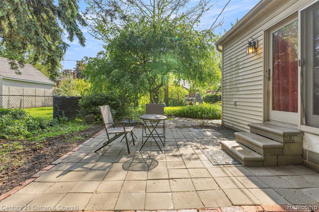 9616 Auburndale Street, Livonia, MI 48150 — Photo 41