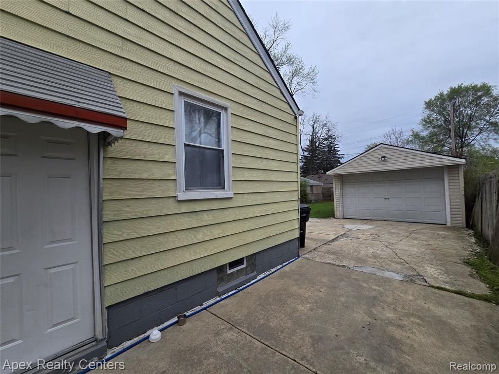 6320 Saint Marys Street, Detroit, MI 48228 — Photo 11