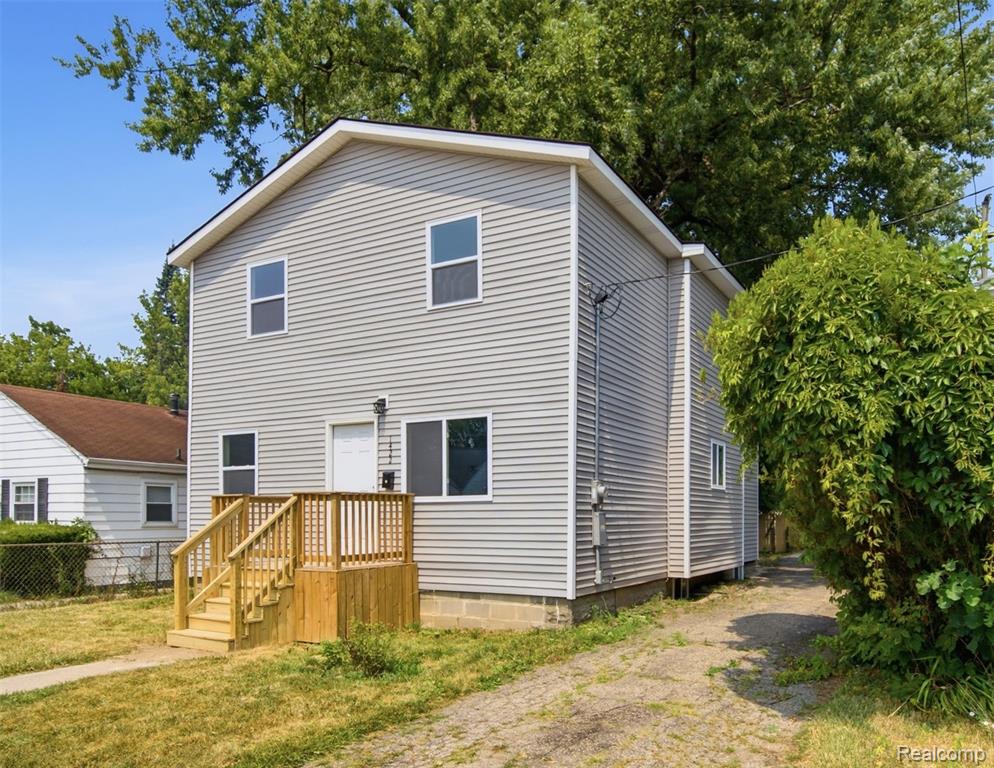 1422 Pettibone Avenue, Flint, MI 48507