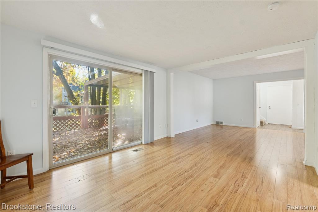 6004 Gibson Avenue, East Lansing, MI 48823 — Photo 7