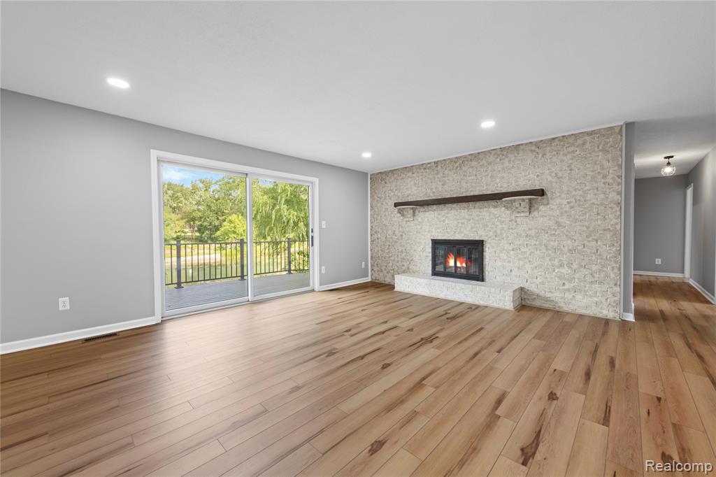 9662 Waterway Drive, Grosse Ile, MI 48138 — Photo 8