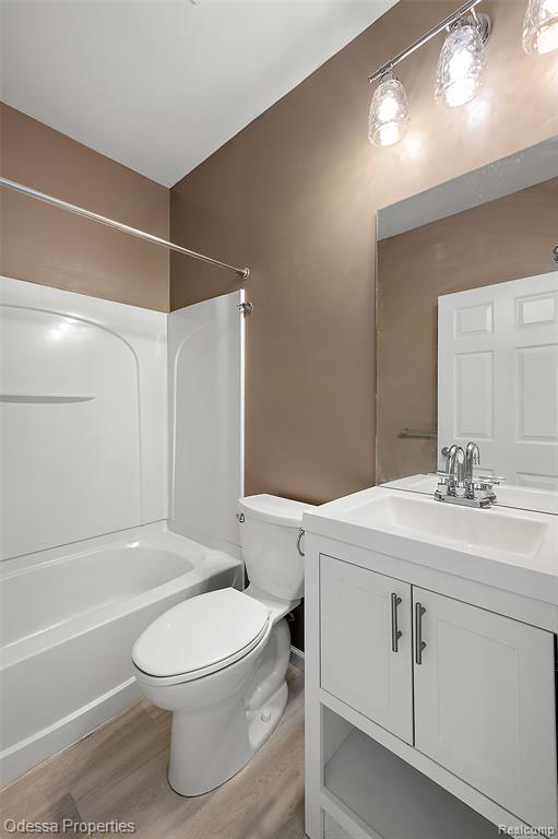 43103 Strand Drive, Sterling Heights, MI 48313 — Photo 11