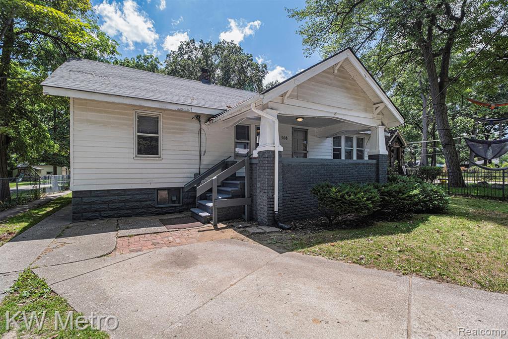 508 West PARKDALE Avenue, Royal Oak, MI 48073 — Photo 2