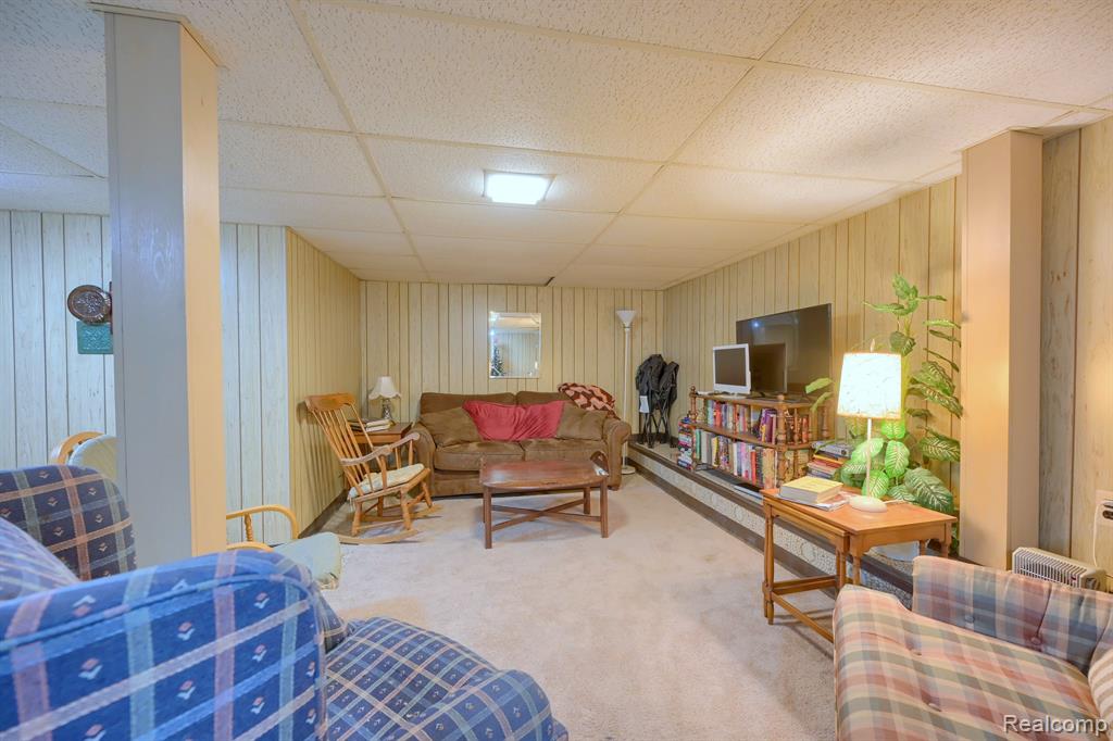 1891 BALDWIN Drive, 2, Trenton, MI 48183 — Photo 17