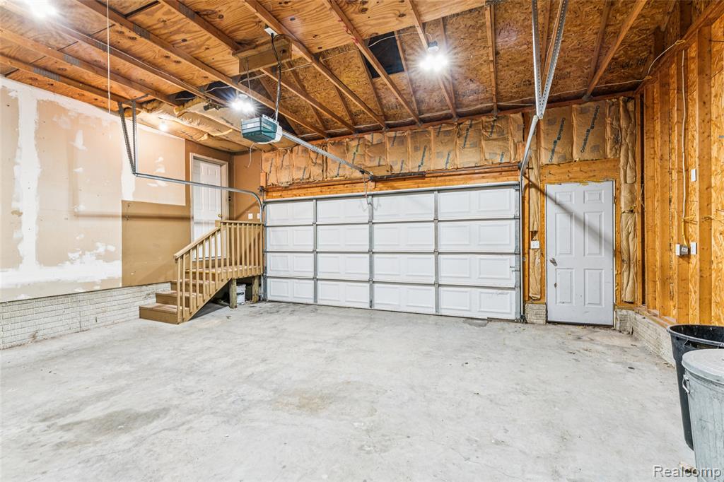 6649 McKibbon Road, North Branch, MI 48461 — Photo 23