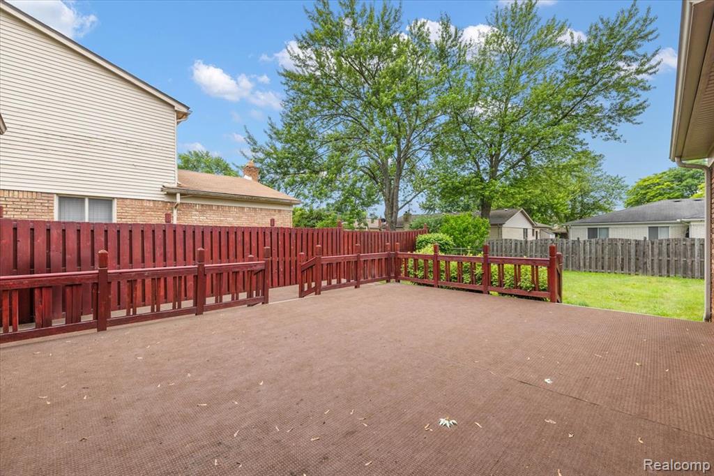 39573 Schroeder Drive, Clinton Twp, MI 48038 — Photo 9