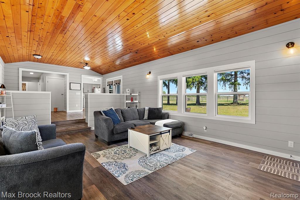 8580 Silver Creek Road, Whitehall, MI 49461 — Photo 17