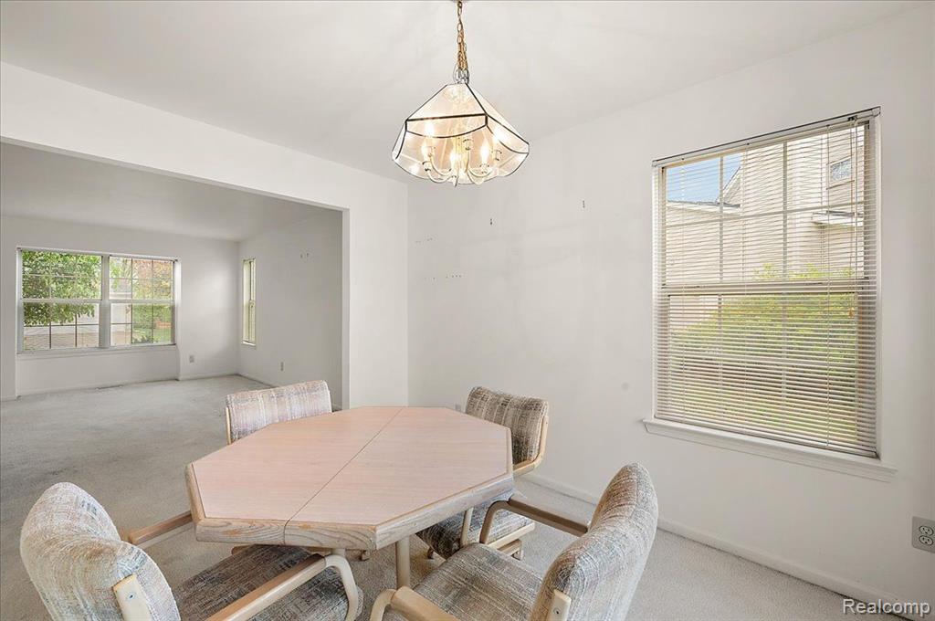 47235 SCARLET Drive S, Novi, MI — Photo 16