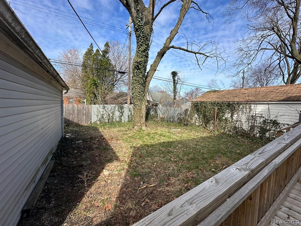 18727 AVON Avenue, Detroit, MI 48219 — Photo 6