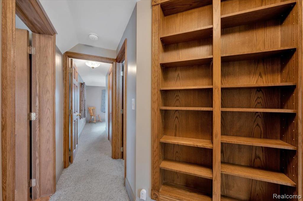 10352 HEGEL Road, Goodrich Vlg, MI — Photo 14