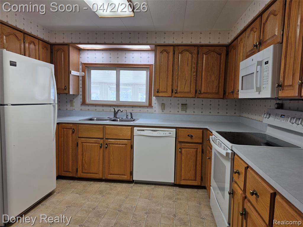 6950 LePage Drive, Brown, MI 48416 — Photo 3