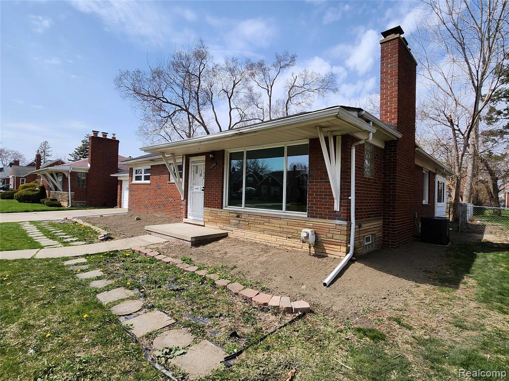 15705 Juliana Avenue, Eastpointe, MI 48021 — Photo 3