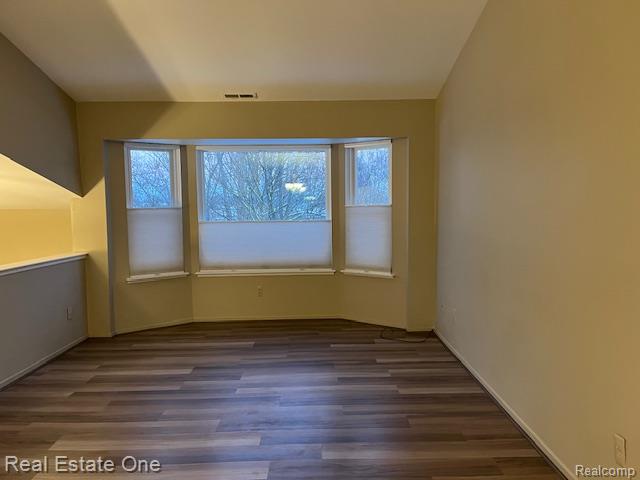 44700 BAYVIEW Drive, Novi, MI — Photo 2