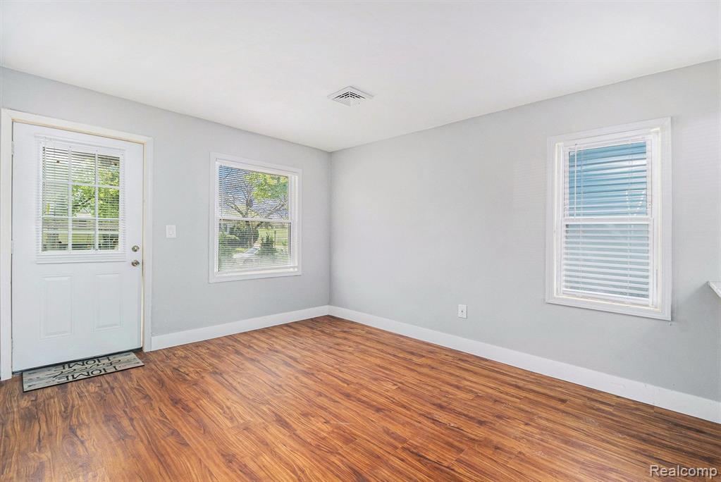 604 Montana Avenue, Pontiac, MI 48341 — Photo 3
