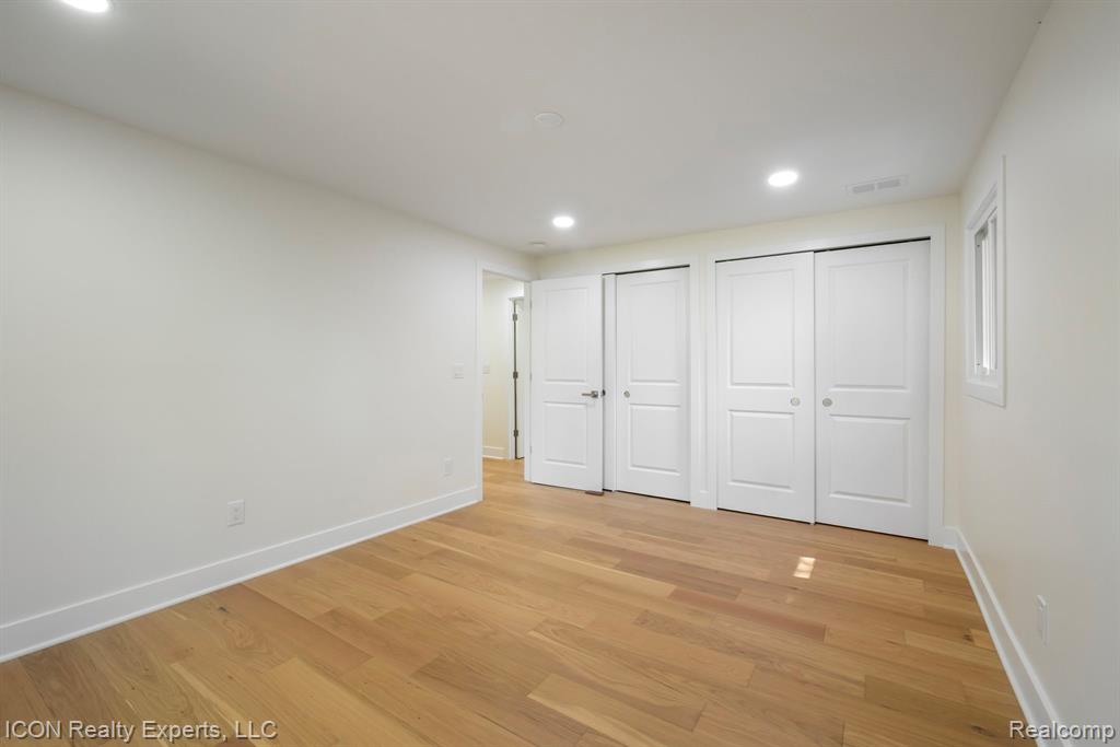 4089 Aberdeen Court, West Bloomfield, MI 48323 — Photo 27