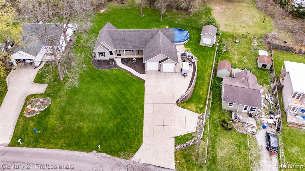 6591 Windiate Road, Waterford, MI 48329 — Photo 10