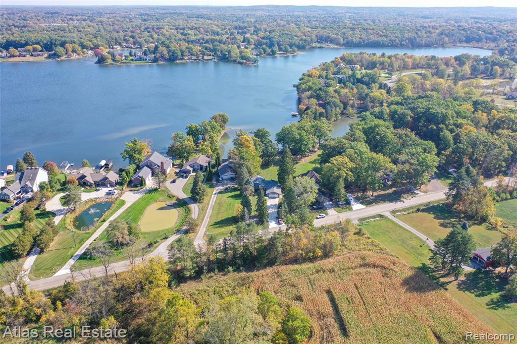 9449 Ridge Road, Goodrich Vlg, MI — Photo 41