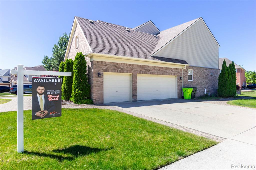 42575 Silverwood Drive, Sterling Heights, MI 48314 — Photo 4