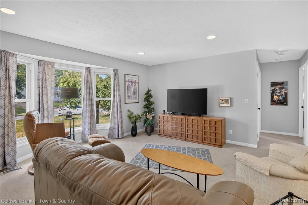 5619 Dogwood Street, Jackson, MI 49201 — Photo 12