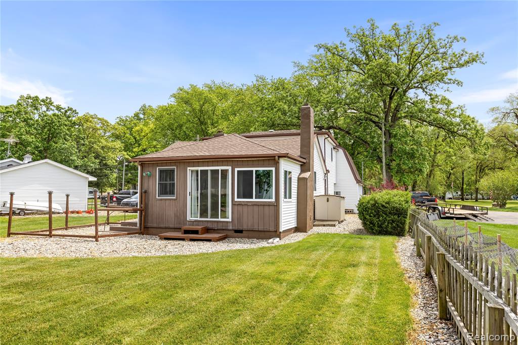 530 Roby Beach Drive, Coldwater, MI 49036 — Photo 8