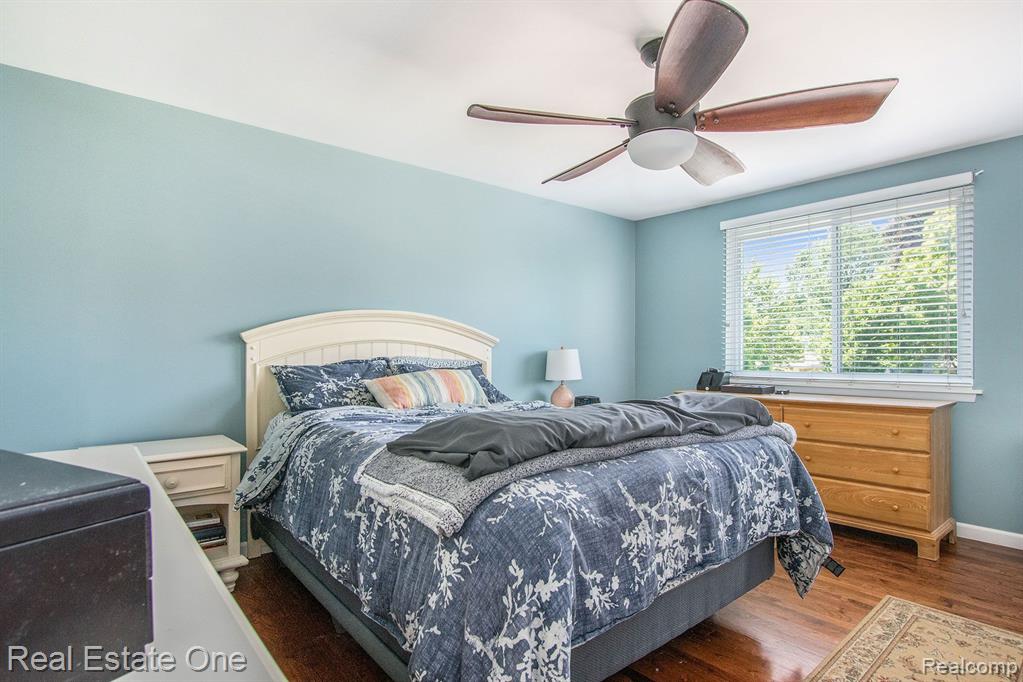 4130 RAMBLEWOOD Drive, Troy, MI 48085 — Photo 13