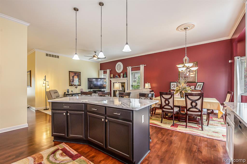 9730 TIOGA Trail N, Pinckney, MI 48169 — Photo 12