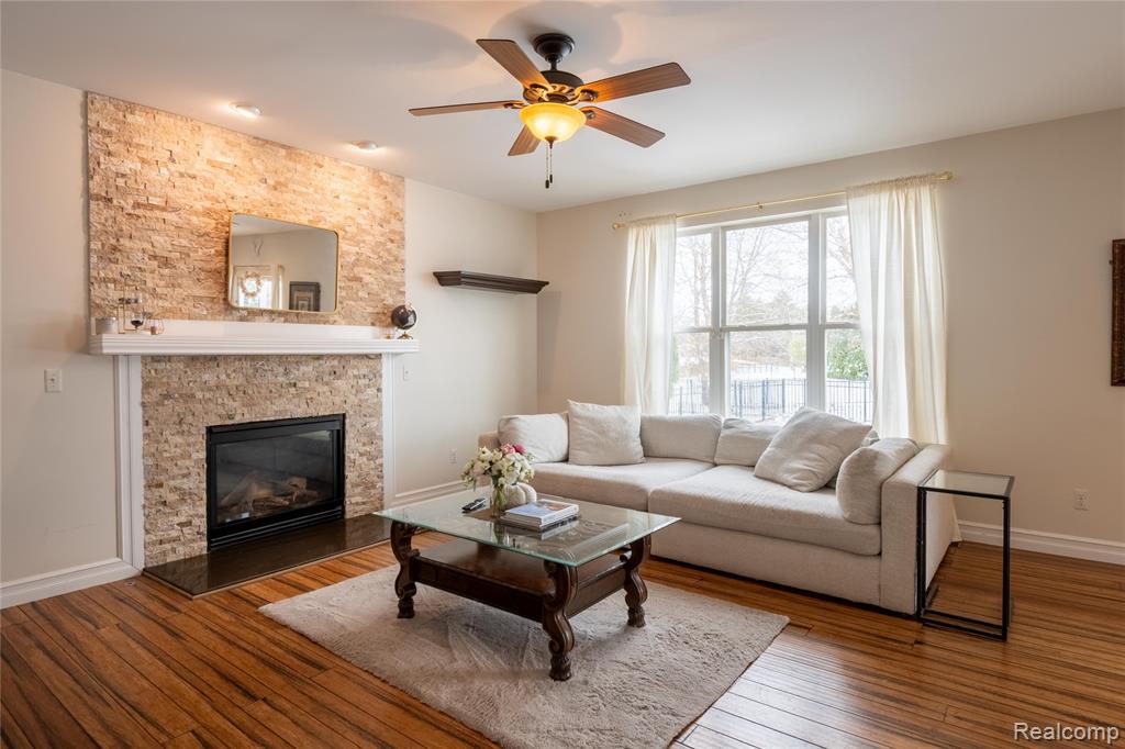 48850 Village Drive, Macomb, MI 48044 — Photo 4
