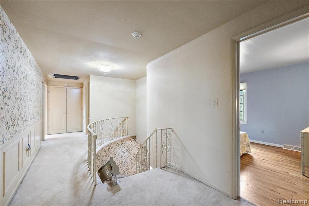 4363 SUNNINGDALE Drive, Bloomfield Hills, MI 48302 — Photo 47