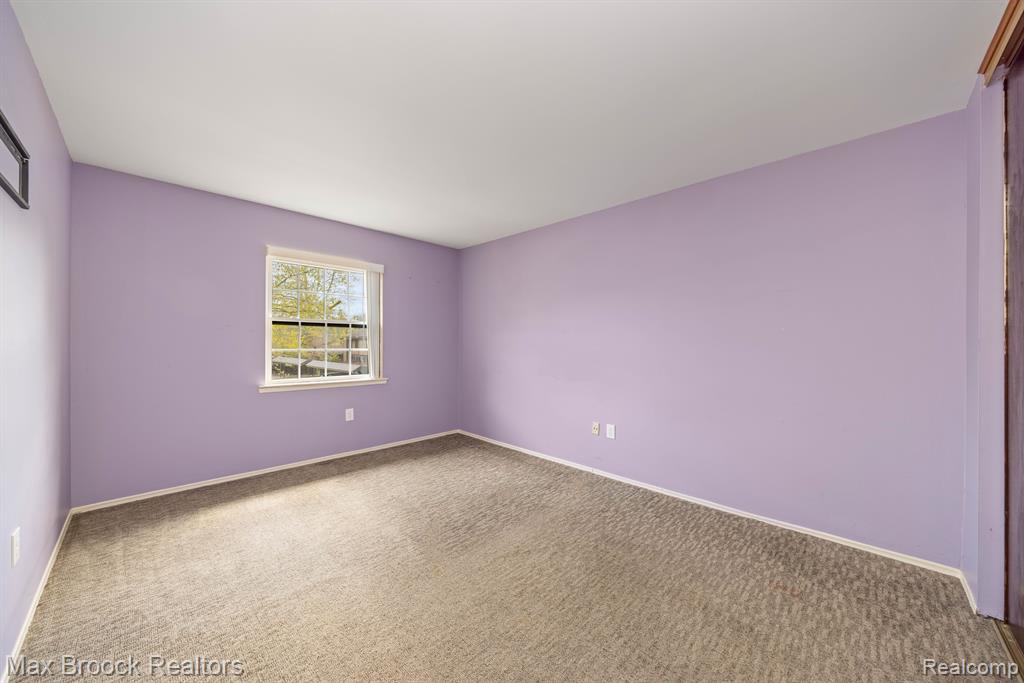 25260 GREENBROOKE #14 Drive, Southfield, MI 48033 — Photo 20