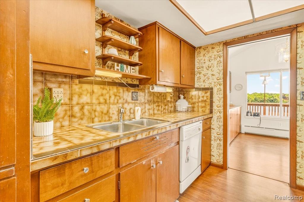 13020 Edgedale Street, Belleville, MI 48111 — Photo 49