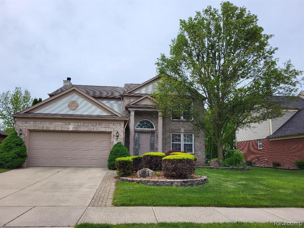 49515 Crusader, Macomb, MI 48044 — front exterior