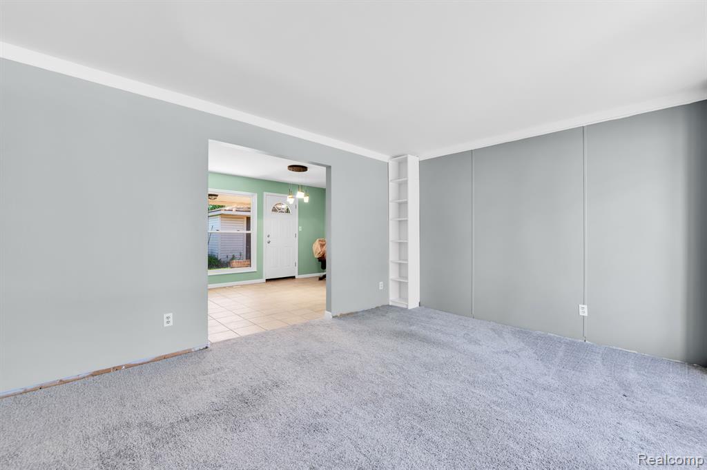 4640 ARDEN Avenue, Warren, MI 48092 — Photo 10