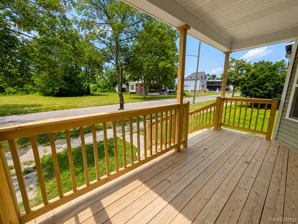 592 Leicester Court - Photo 5