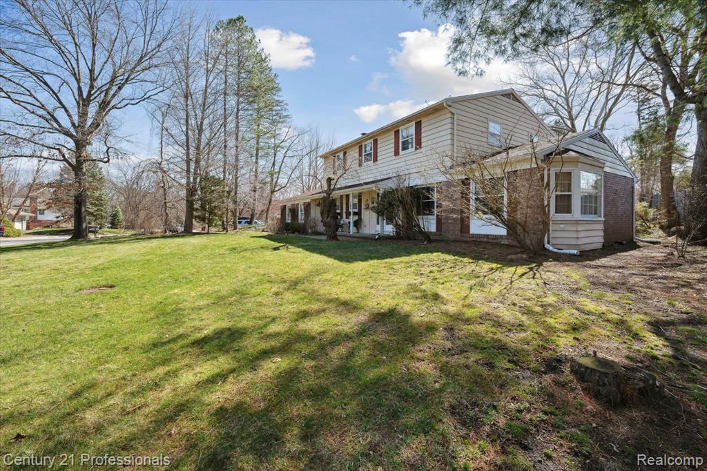 4538 COMANCHE Drive, Okemos, MI 48864 — Photo 2