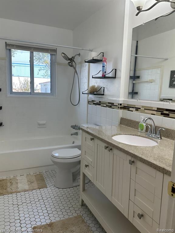 10666 N OAK Drive, Ferndale, MI 48220 — Photo 20