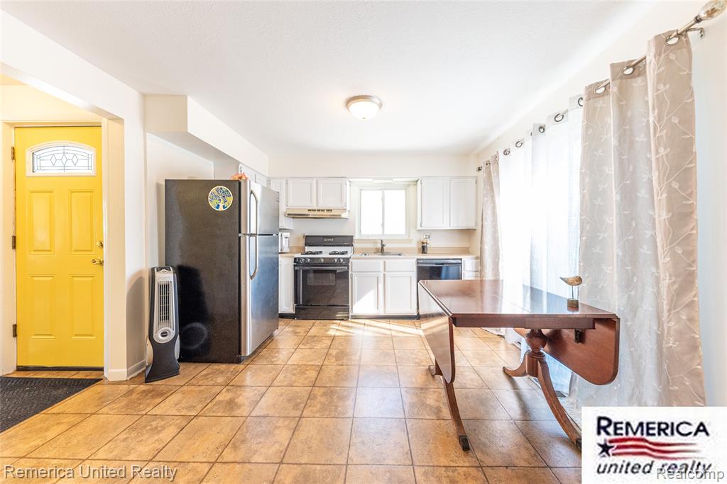 29821 Munro Street, Rockwood, MI — Photo 20