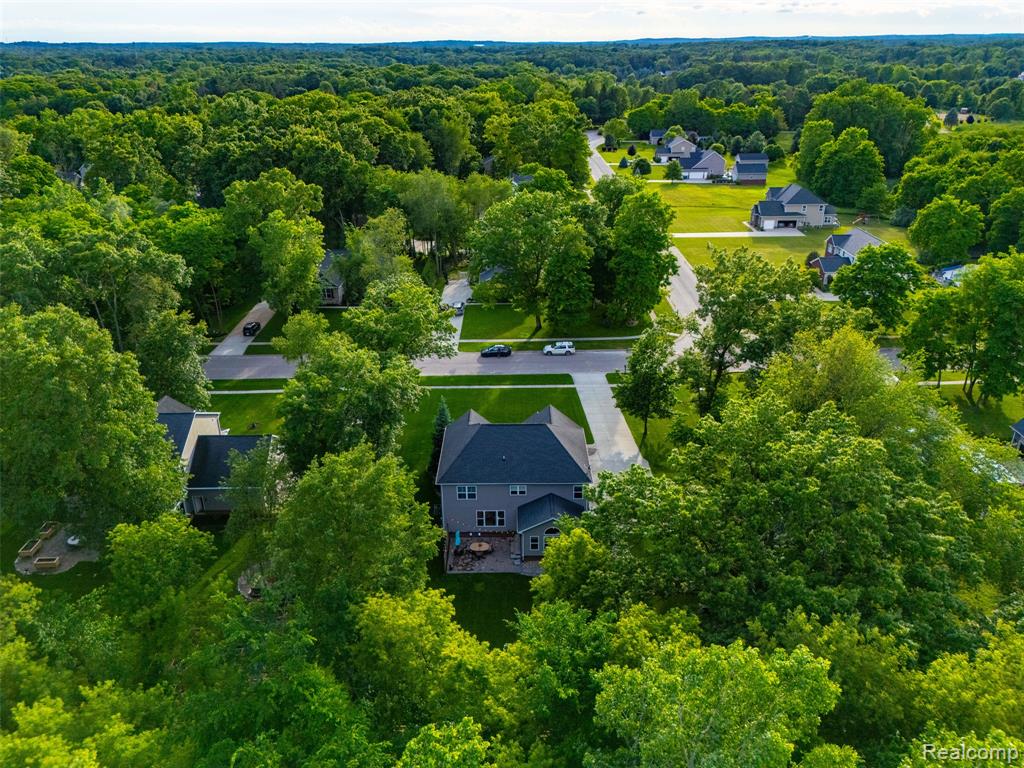 9001 Van Dusen Court, South Lyon, MI 48178 — Photo 50