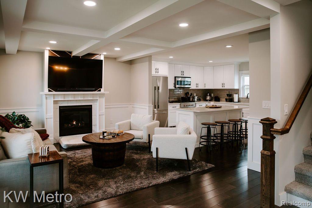 973 ALLEN Drive, Northville, MI 48167 — Photo 6