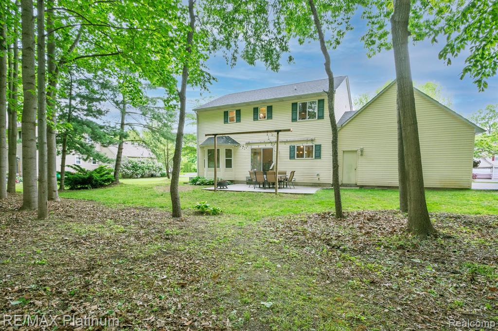6103 SHADETREE Court, Howell, MI 48843 — Photo 34