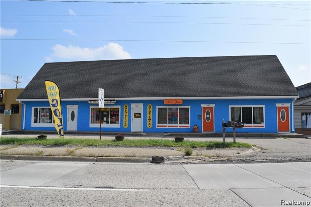 7631 Highland Rd, Waterford, MI 48327