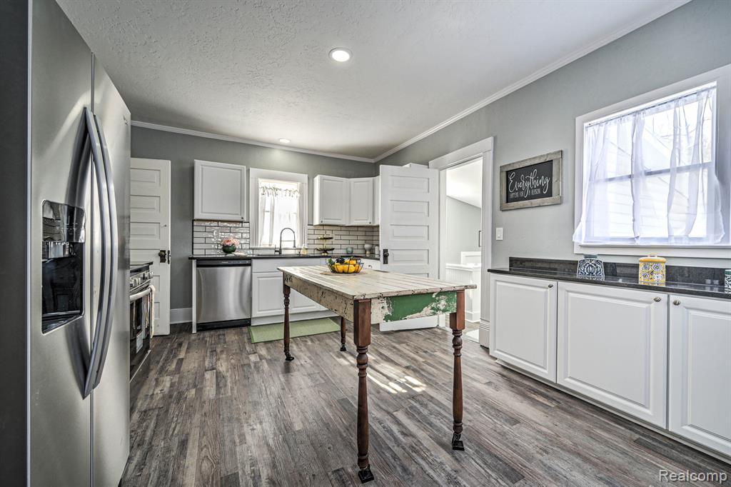 602 S BROAD Street, Holly, MI 48442 — Photo 16