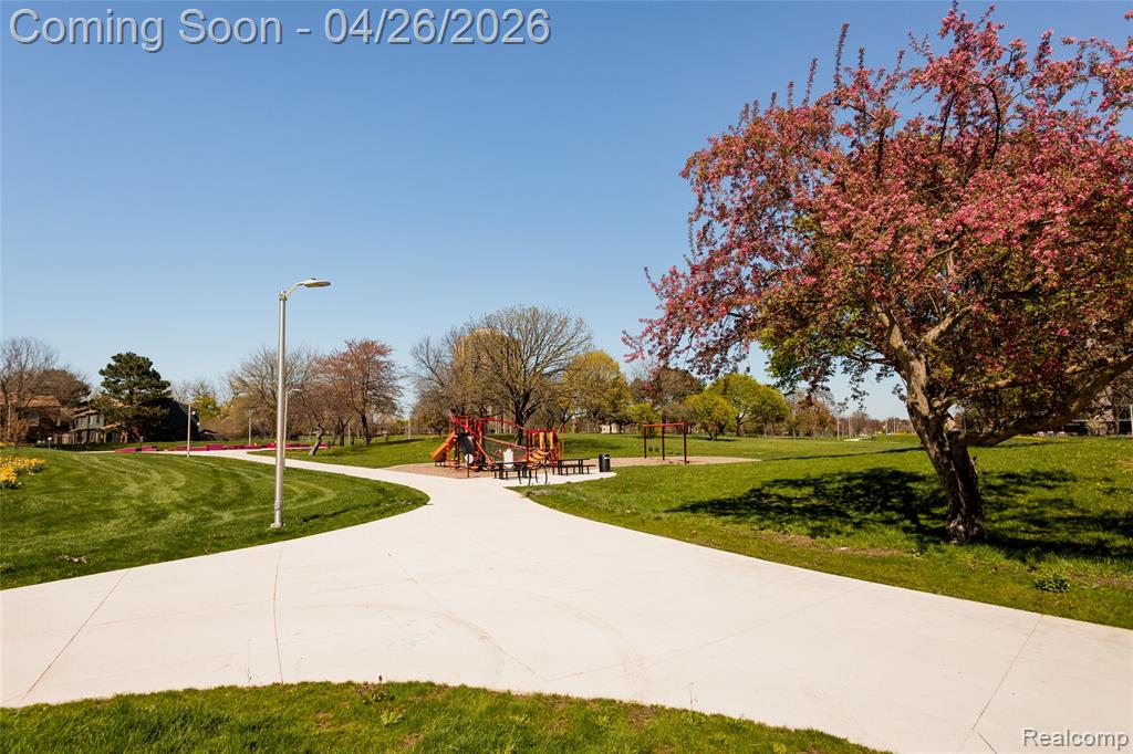 2011 Thornhill Place, Detroit, MI 48207 — Photo 26