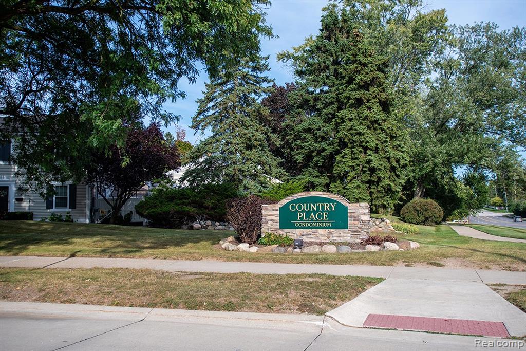 41783 Onaway Drive, Novi, MI 48167 — Photo 26
