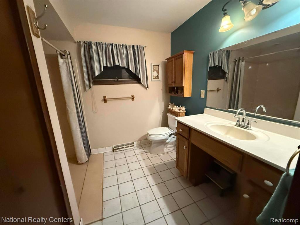 27125 Delos Road, New Boston, MI 48164 — Photo 36