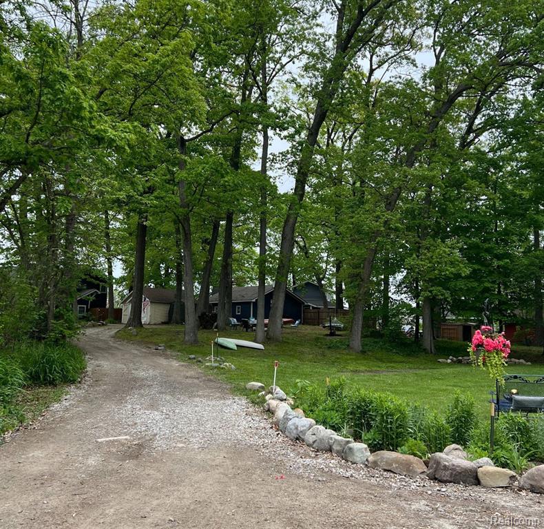 5332 WILDWOOD Drive, Howell, MI 48843 — Photo 15