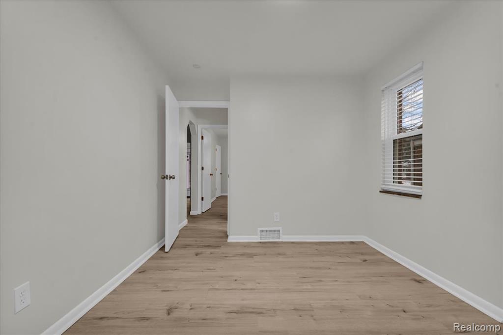 639 N Vernon Street, Dearborn, MI 48128 — Photo 19